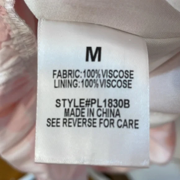 PINK LILY- Floral Print Smocked Back Mimi Dress size M - Picture 9 of 9